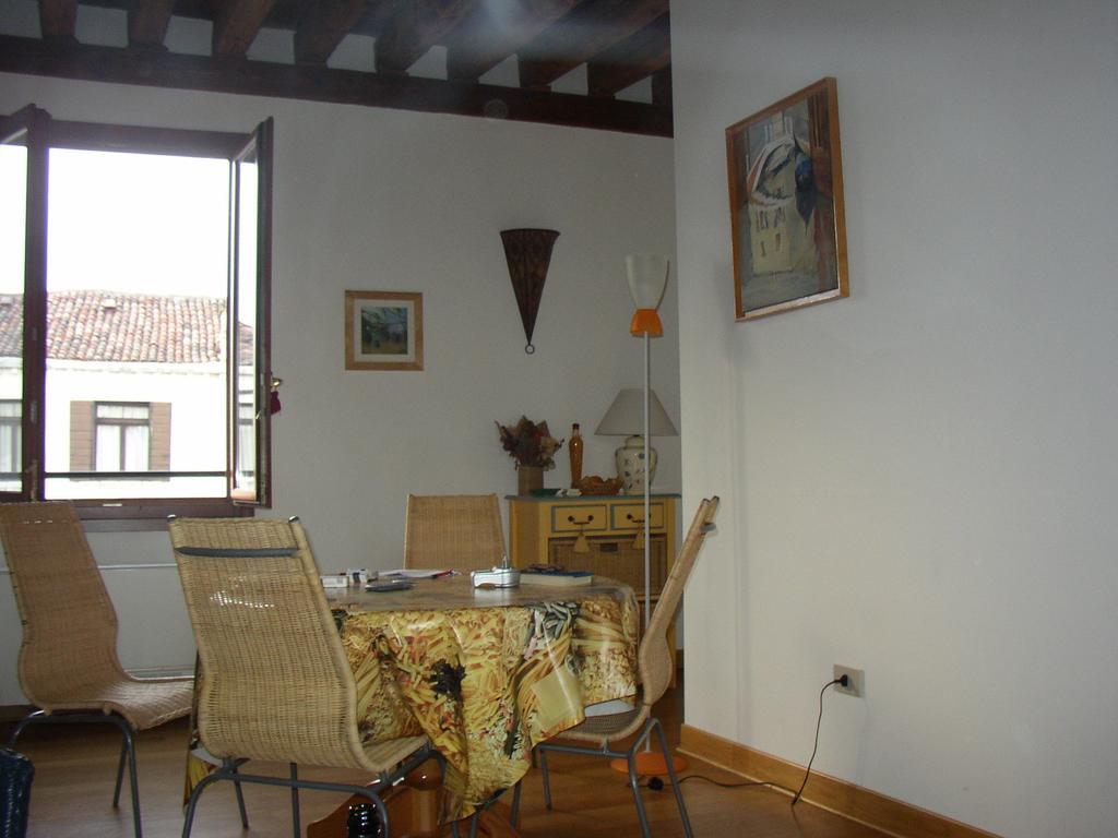 Palazzo Celsi Apartment Venice Bilik gambar