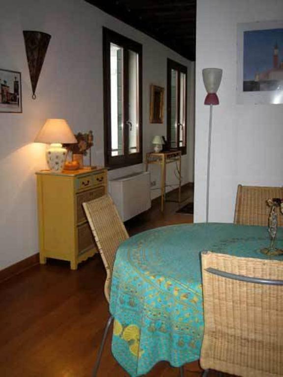 Palazzo Celsi Apartment Venice Bilik gambar